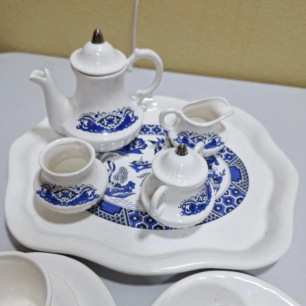 Vintage Blue Willow Miniature Tea Set 13 Pc Porcelain Tray Teapot Cups Saucers
